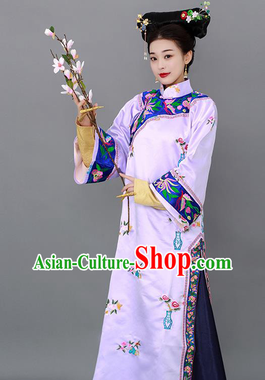 Chinese Qing Dynasty Manchu Woman Costume Ancient Imperial Consort Clothing Court Empress White Dress