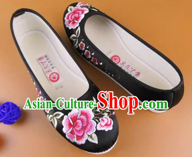 Chinese Handmade Old Peking Strong Cloth Soles Shoes Black Satin Shoes Embroidered Peony Shoes