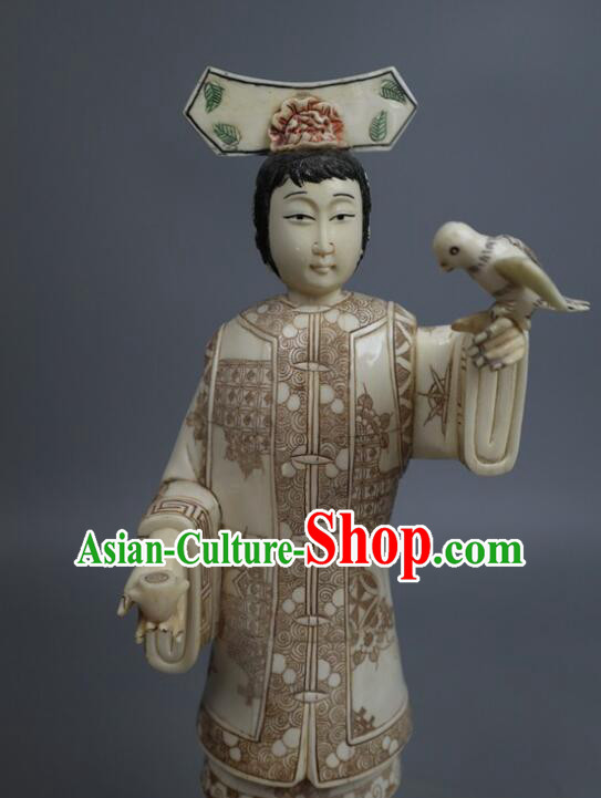 Chinese Qing Dynasty Palace Lady Statue Handmade Ox Bone Handicraft Sculpture