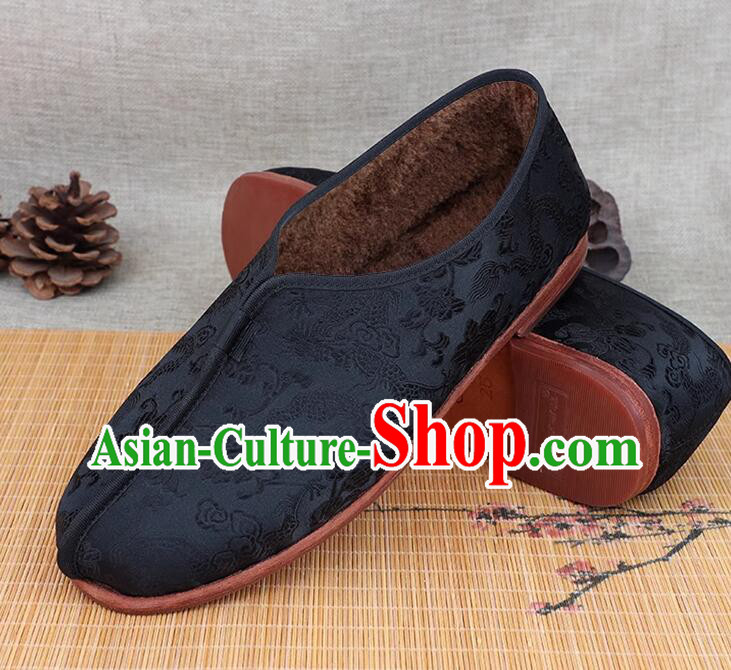 China Old Beijing Cloth Shoes Handmade Male Shoes Black Kung Fu Shoes Winter Dragon Pattern Insulated Shoes