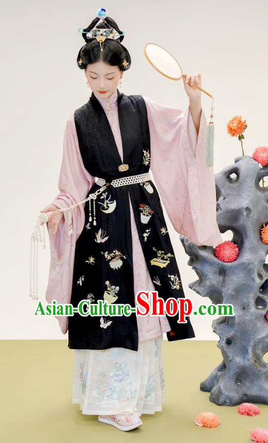 China Hanfu Ming Dynasty Court Woman Clothing Traditional Costumes Ancient Noble Countess Dresses