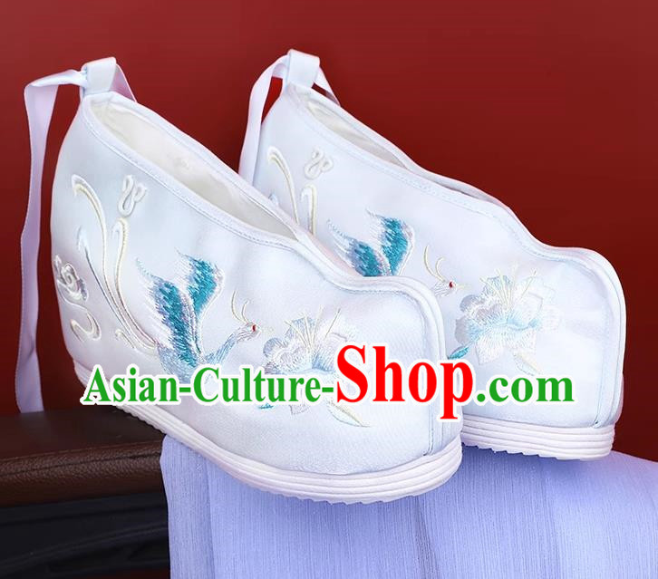 Women White Ancient Costume Hanfu Shoes Cloth Shoes Inner Heightening Embroidered Shoes