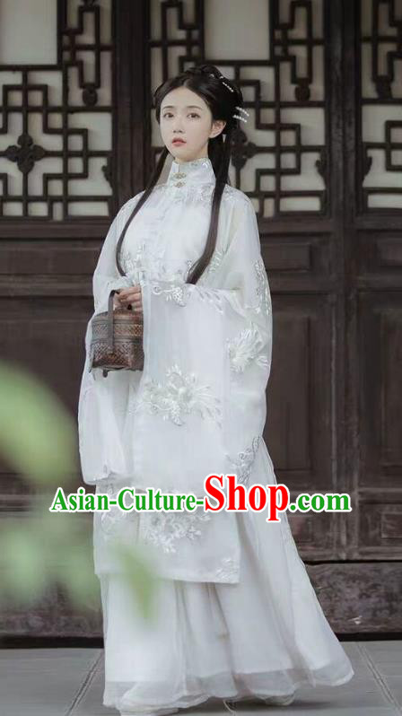 China Ancient Noble Lady Costumes Woman Light Blue Hanfu Dress Ming Dynasty Embroidered Clothing