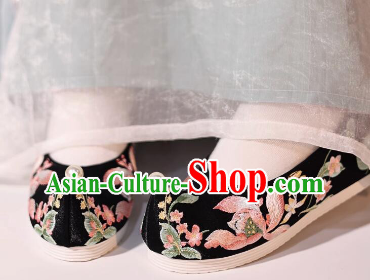 China Ming Dynasty Princess Shoes Traditional Hanfu Embroidered Shoes Handmade Black Shoes