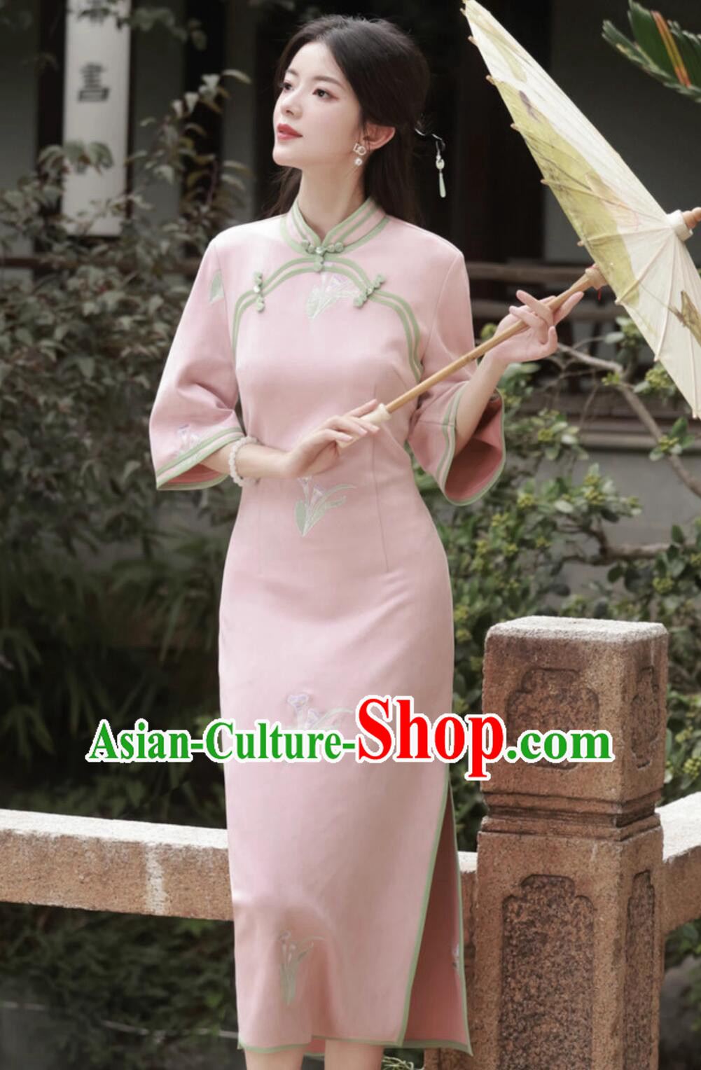 Traditional Chinese Clothing China Embroidered Qipao Dress Classical Pink Cheongsam