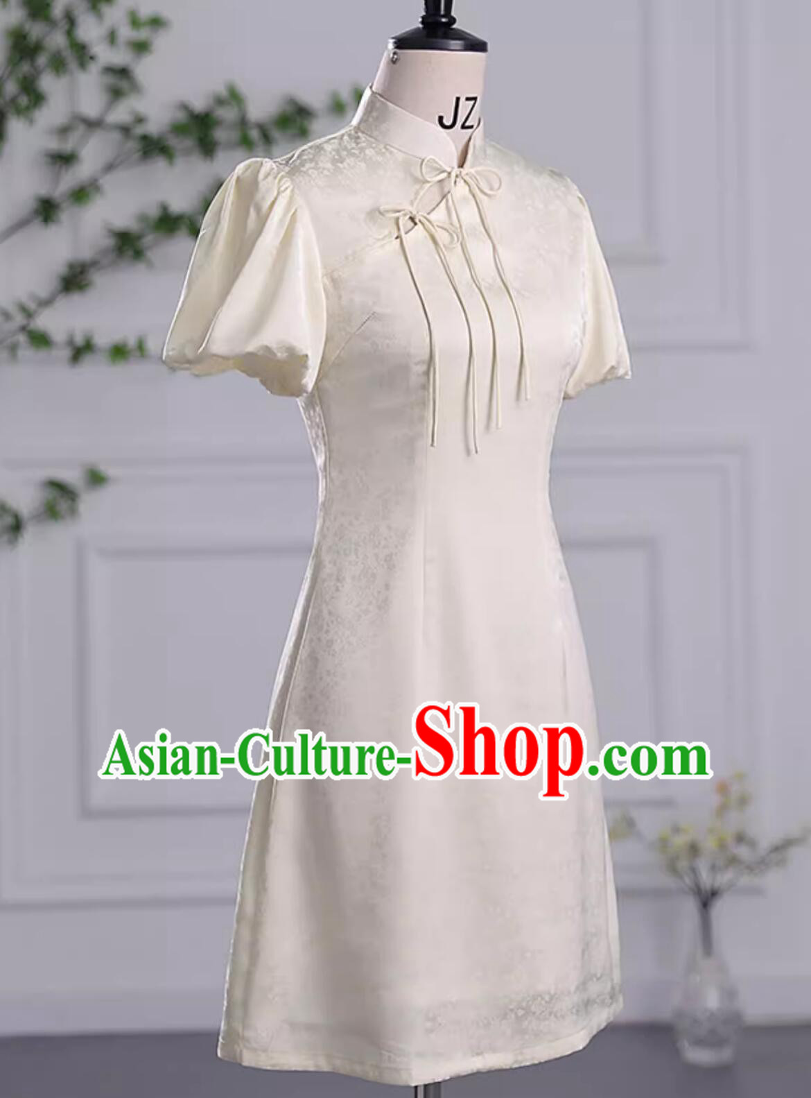 China Short Sleeve Qipao Dress Modern White Cheongsam Traditional Chinese Clothing