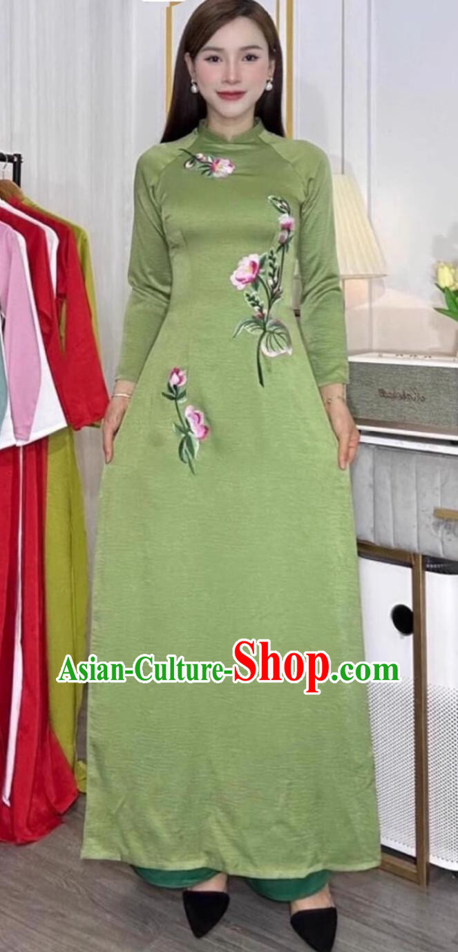 Green Embroidered Vietnamese Ao Daikin Ethnic Style Retro Skirt Suit