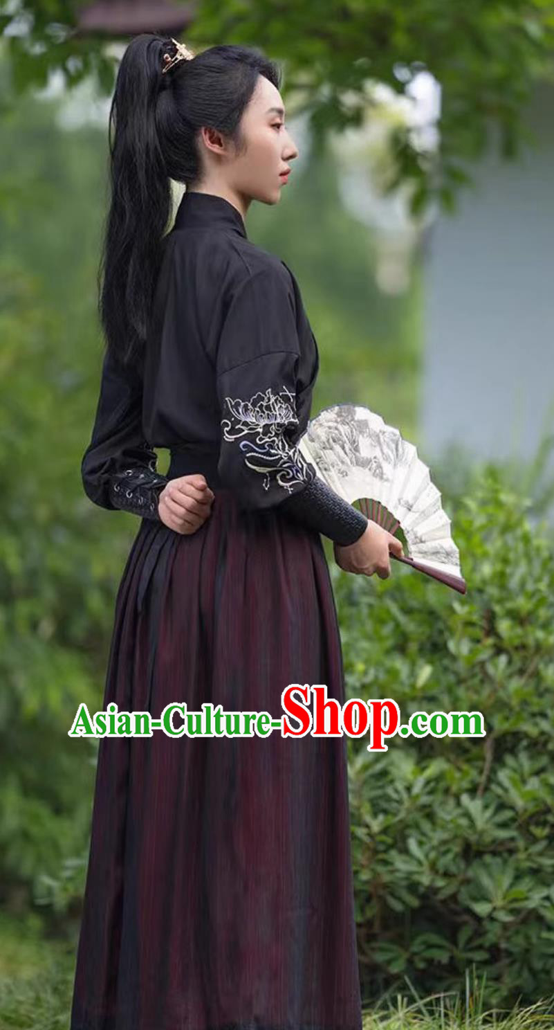 Chinese Ancient Swordswoman Clothing Traditional Wuxia Costumes China Ancient Superheroine Embroidered Outfit