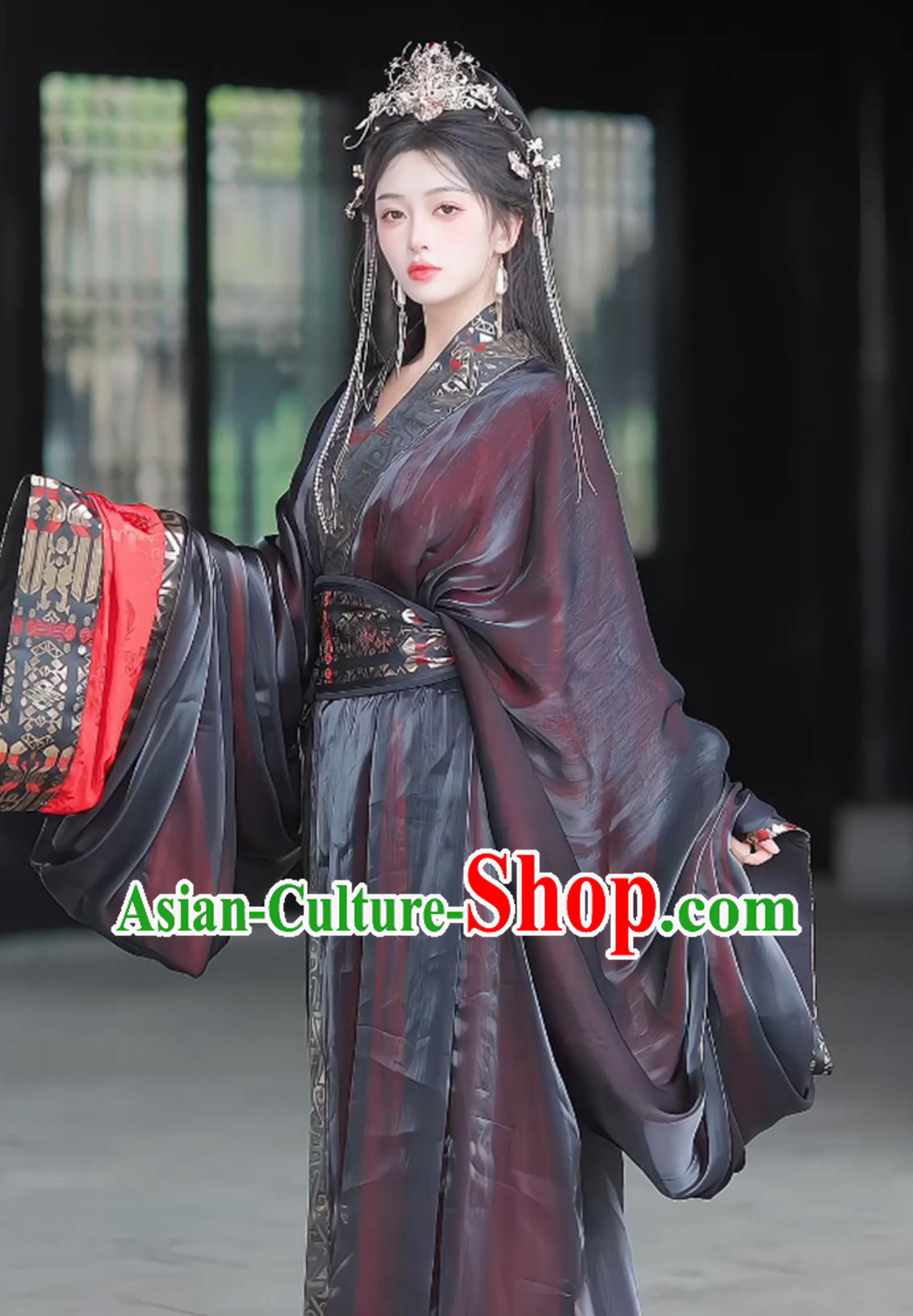 Black and Red Warring States Robe Ancient China Empress Costume Chinese Han Dynasty Palace Woman Hanfu