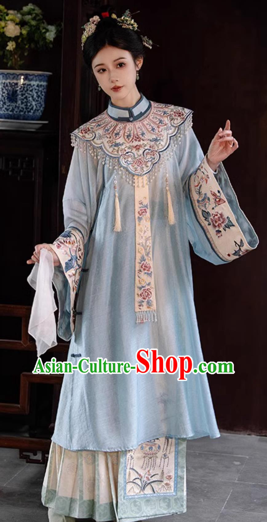 China Qing Dynasty Court Woman Costume Ancient Chinese Clothing Embroidered Yunjian Long Gown and Mamian Skirt Complete Set