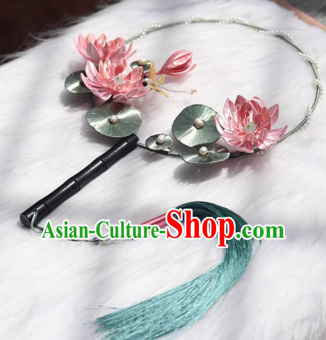 Traditional Classical Round Fan Chinese Hanfu Photography Prop Handmade Silk Lotus Palace Fan